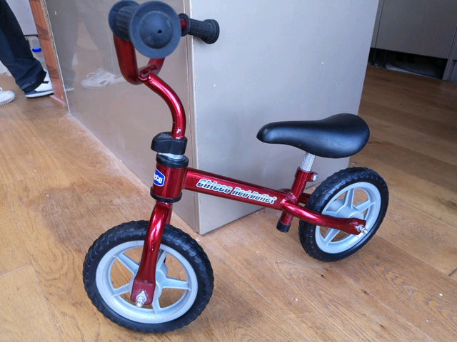 argos chicco balance bike